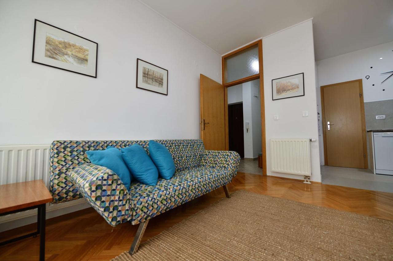 Apartman Miran Όσιγιεκ Εξωτερικό φωτογραφία