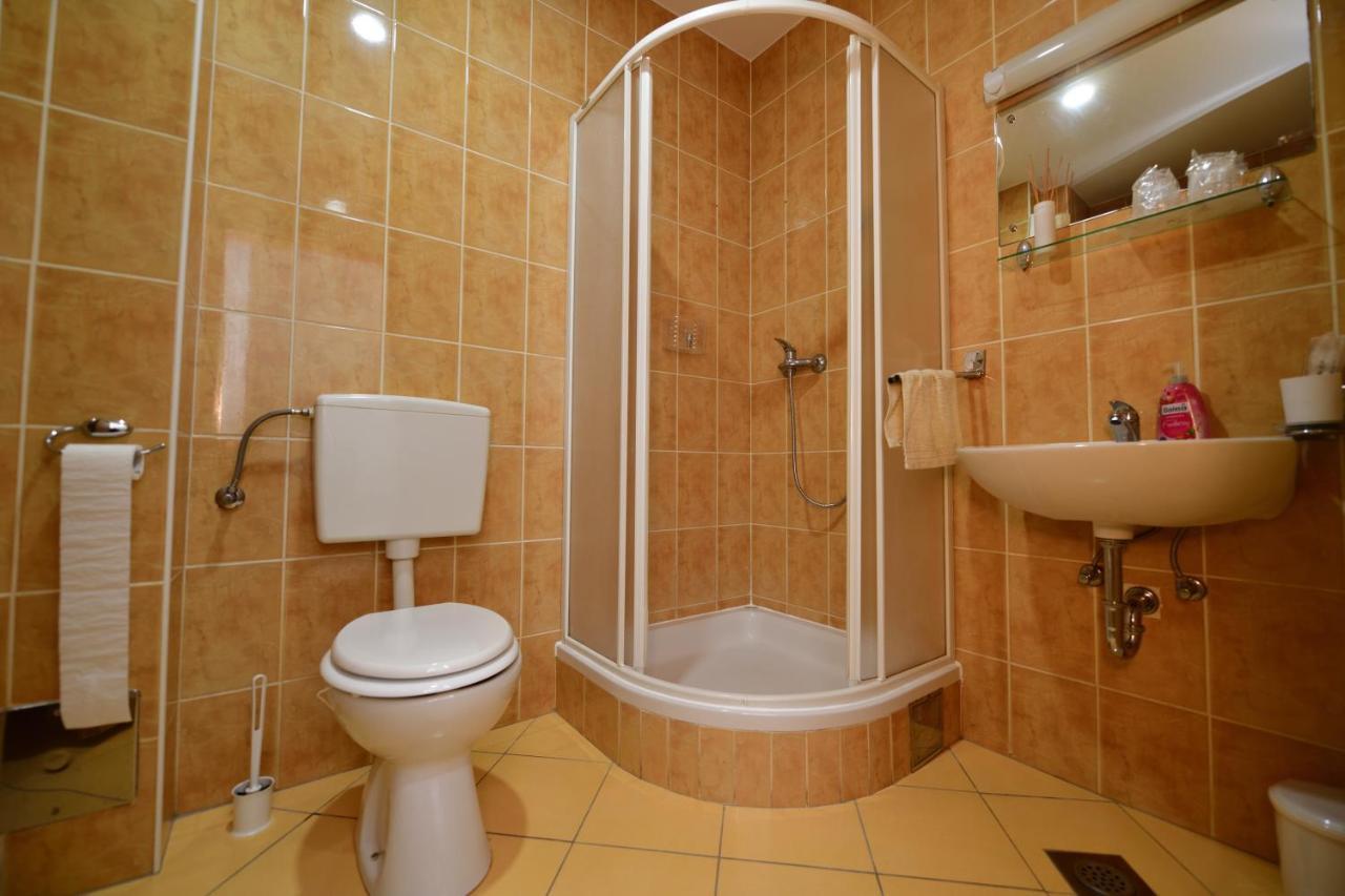 Apartman Miran Όσιγιεκ Εξωτερικό φωτογραφία